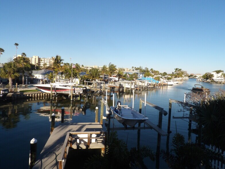 More Photos Of 14975 1st St E, Madeira Beach Apartments For Sale
