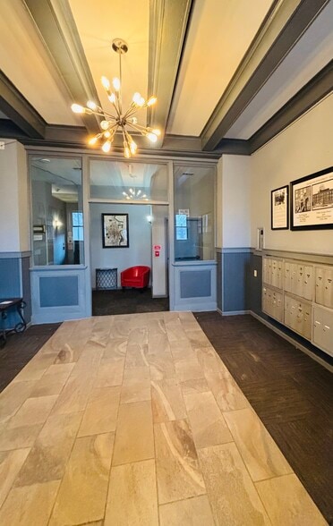 More Photos Of 121 S 25th St, Omaha Apartments For Sale