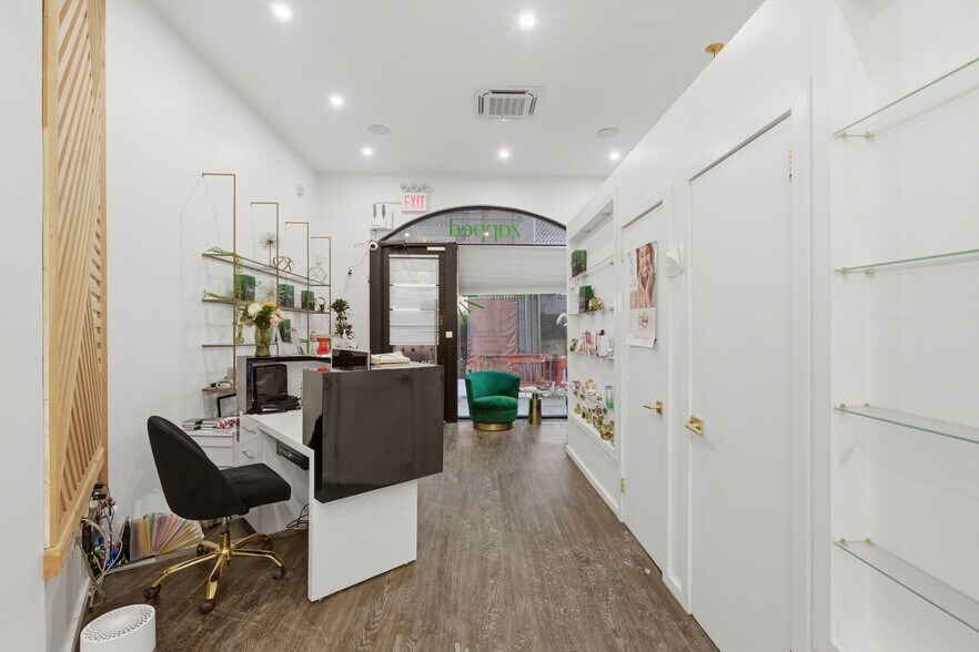 More Photos Of 415 Broadway, Brooklyn Storefront Retail Residential For Lease