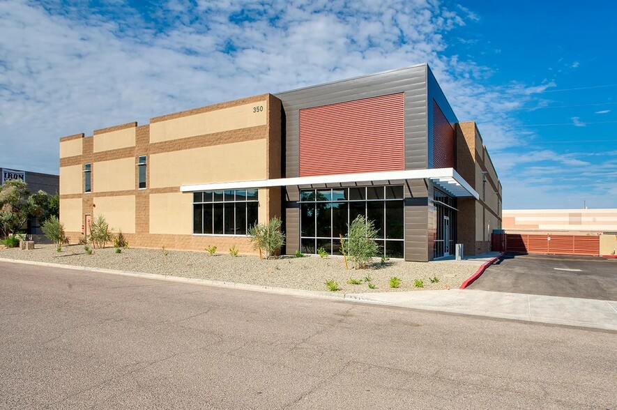 More Photos Of 350 S Hamilton Ct, Gilbert Warehouse For Lease