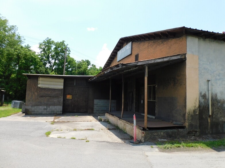 More Photos Of 530 Summit dr, South Boston Warehouse For Sale