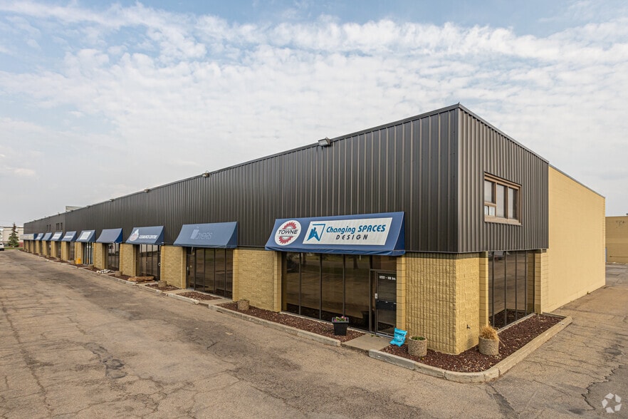 Primary Photo Of 17209 108 Av NW, Edmonton Showroom For Lease