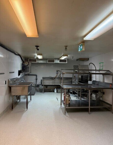 More Photos Of 311 Av Portage, Winnipeg Office For Lease