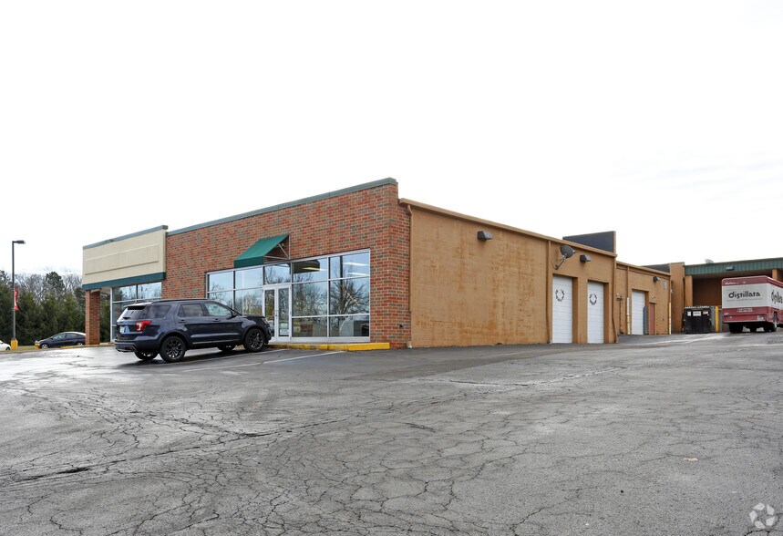 More Photos Of 33-49 Briggs Dr, Ontario General Retail For Lease