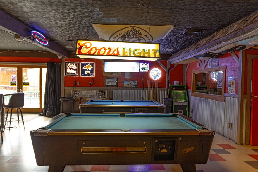 More Photos Of 1349 13th Ave SW, Great Falls Bar For Sale