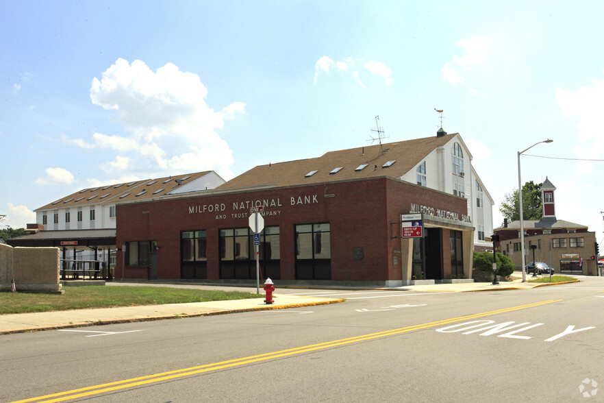 Primary Photo Of 256 Main St, Milford Bank For Lease