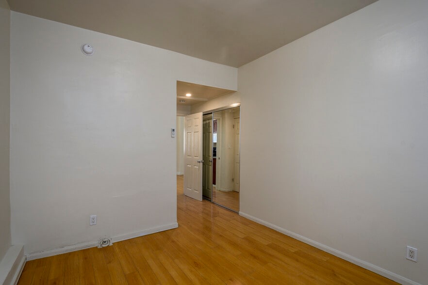 More Photos Of 7051-7053 3rd Ave, Los Angeles Storefront Retail Residential For Sale