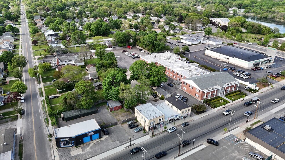 More Photos Of 475 E Main St, Patchogue Medical For Sale