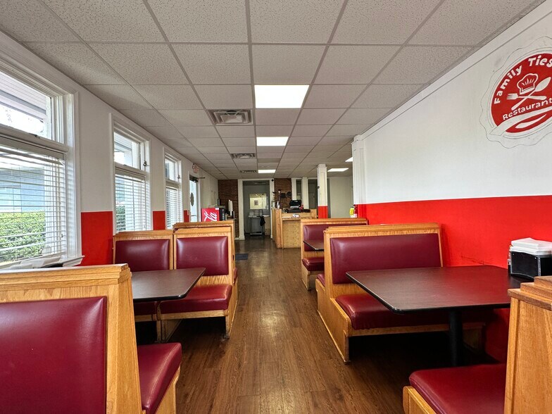 More Photos Of 118 S Main St, Greensboro Restaurant For Sale