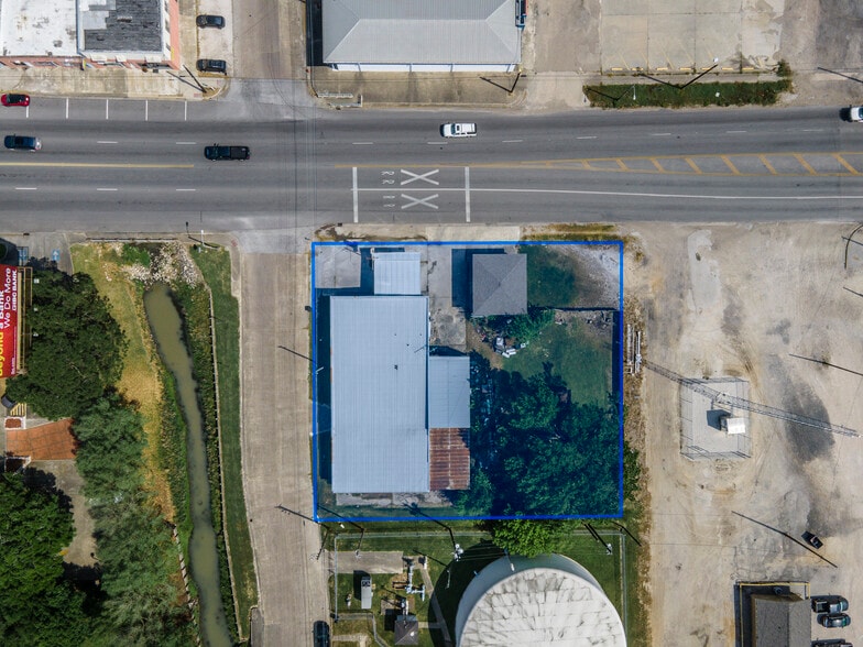 More Photos Of 2002 7TH St, Bay City Freestanding For Sale