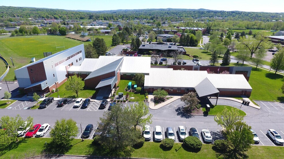 More Photos Of 126 Business Park Dr, Utica Office For Lease