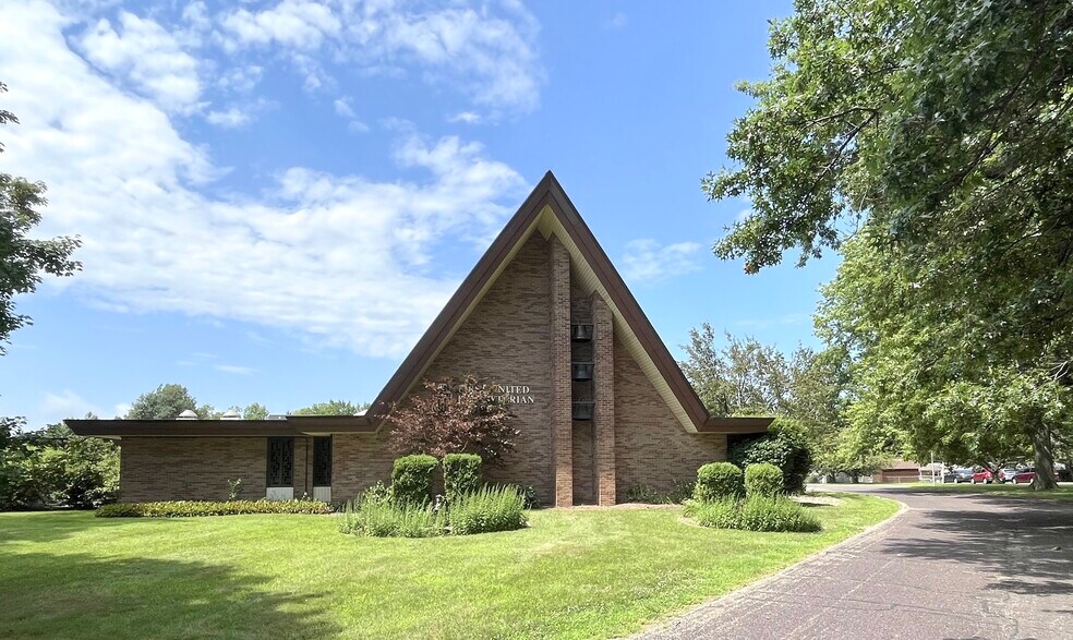 More Photos Of 1717 Highwood Ave, Pekin Land For Sale