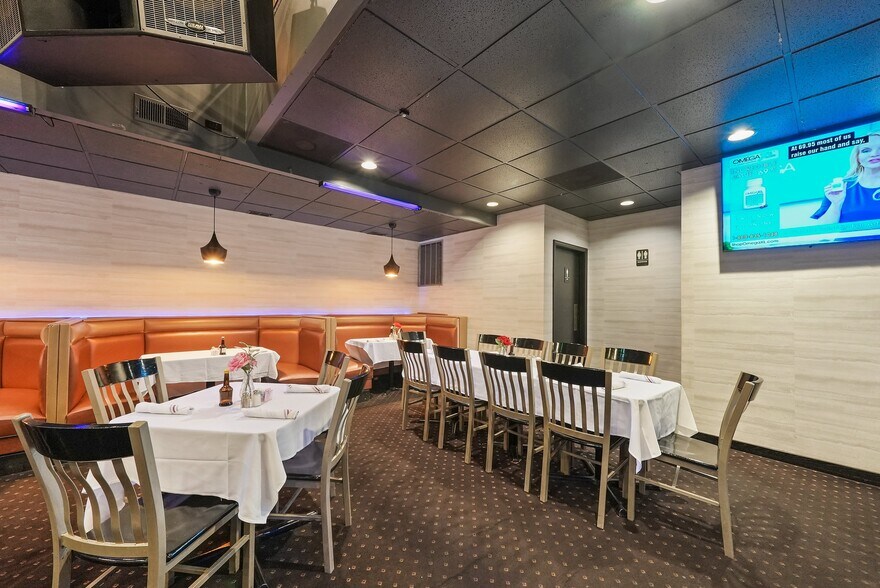 More Photos Of 5772 S Archer Ave, Chicago General Retail For Sale