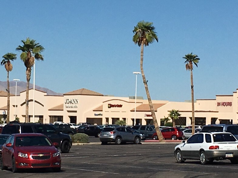 More Photos Of 2350 Miracle Mile Rd, Bullhead City Department Store For Lease