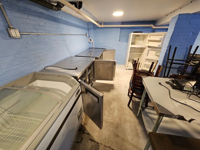 More Photos Of 463 4th Ave, Brooklyn Apartments For Lease