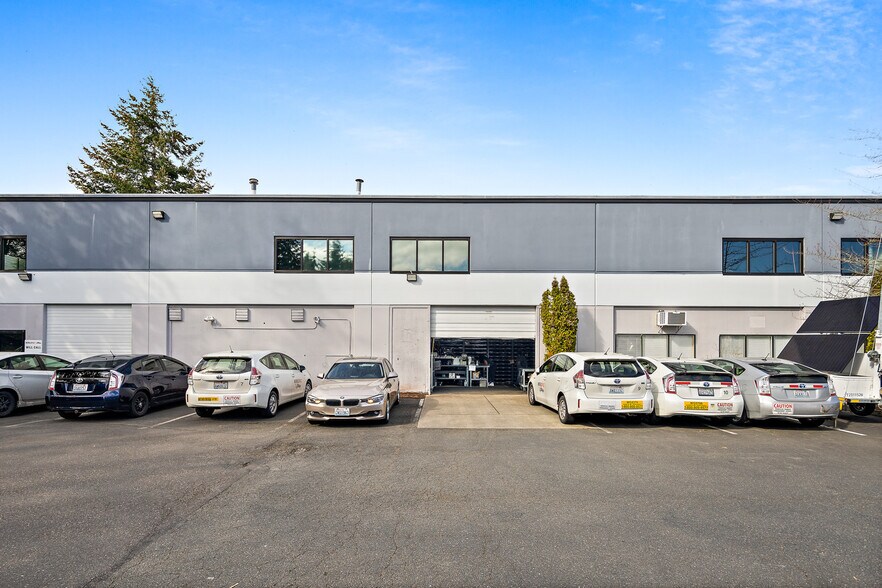 More Photos Of 11504 Airport Rd, Everett Warehouse For Sale
