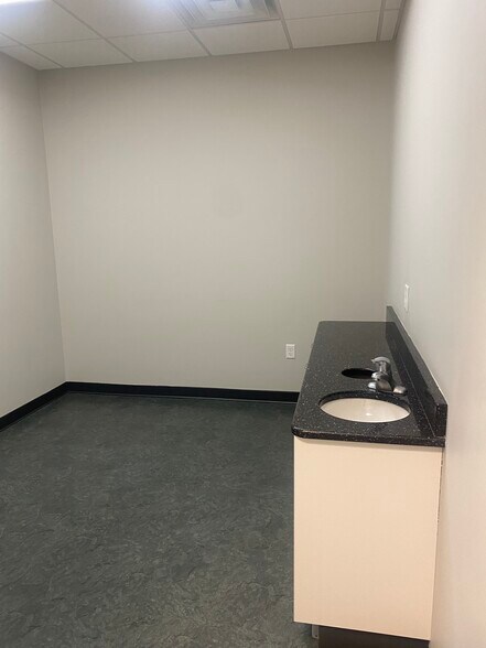 More Photos Of 2717 N Highway 89, Pleasant View Medical For Sale