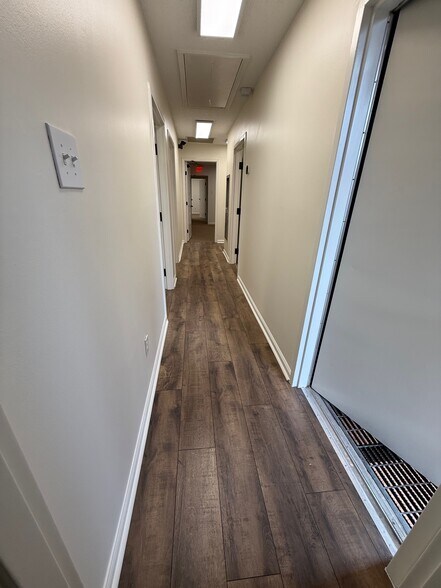 More Photos Of 5658 S Rex Rd, Memphis Office For Lease