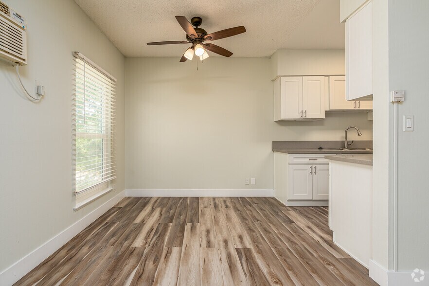 More Photos Of 10560 Haddon Ave, Pacoima Apartments For Sale