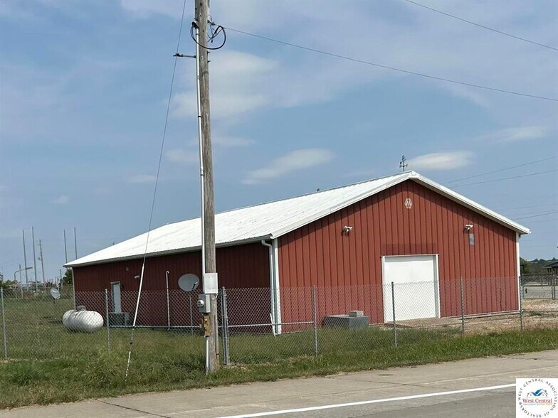 More Photos Of 14981 Centerline Ave, Cole Camp General Retail For Sale