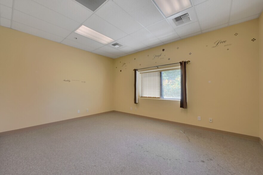 More Photos Of 103 D St, Marysville Office Residential For Sale