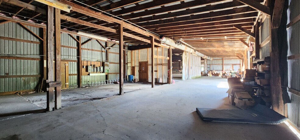 More Photos Of 3886 PA-92 N, Nicholson Warehouse For Lease
