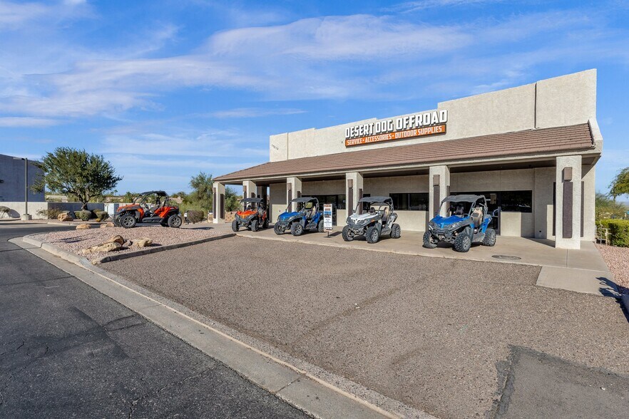 More Photos Of 17212 E Shea Blvd, Fountain Hills Storefront For Sale