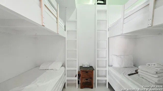 More Photos Of 105 NW River Rd, Martindale Specialty For Sale