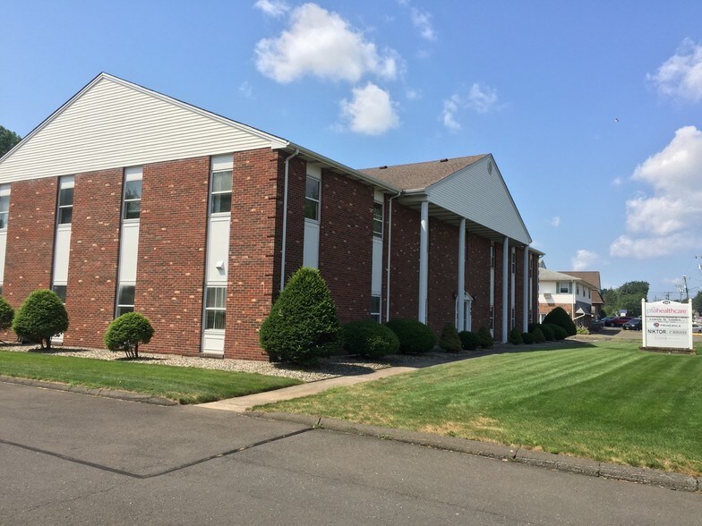 Primary Photo Of 146 New Britain Ave, Plainville Medical For Lease