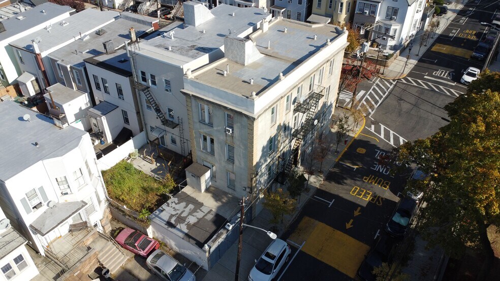 More Photos Of 1701 Central Ave, Union City Apartments For Sale