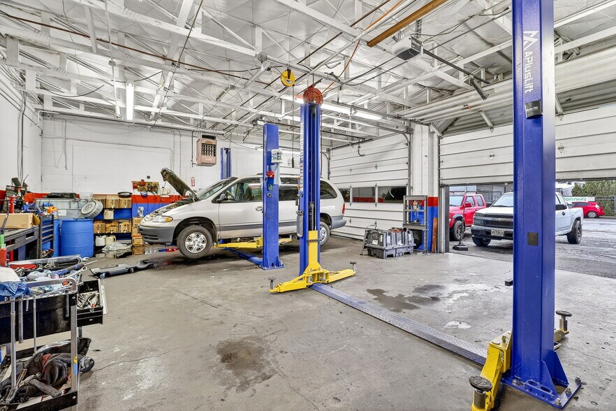 More Photos Of 814 E 2nd St, Newberg Office For Sale