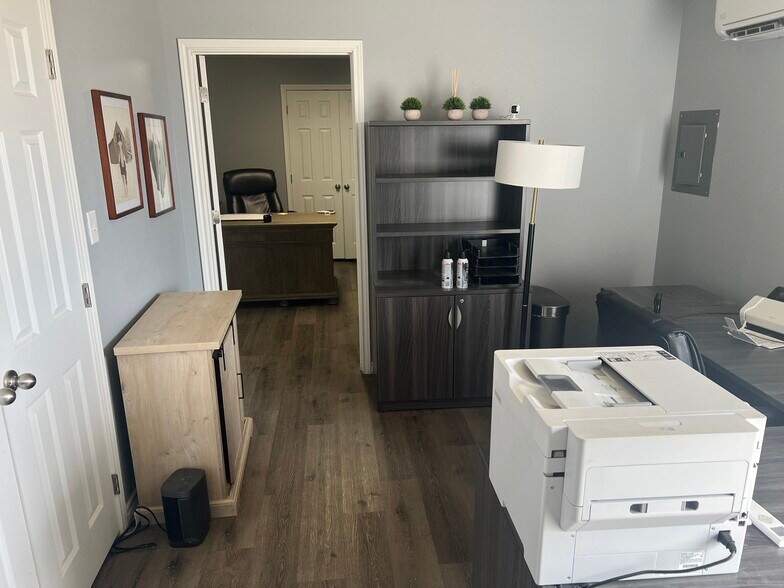 More Photos Of 3705 San Antonio St, Austin Warehouse For Lease