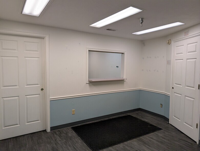 More Photos Of 550 N Main St, Logan Office For Lease