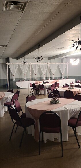 More Photos Of 615 E 3rd St, Kimball Restaurant For Sale