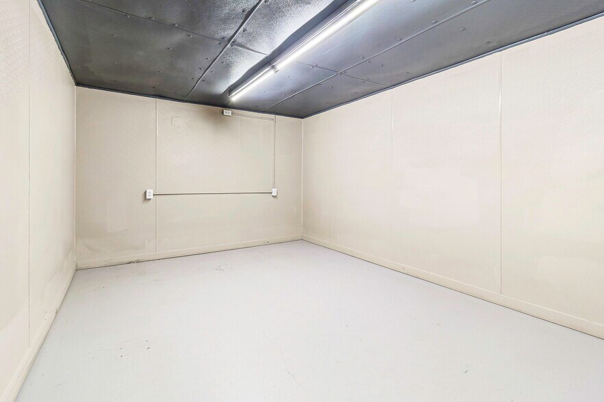 More Photos Of 23430 Sorters Rd, Porter Food Processing For Lease