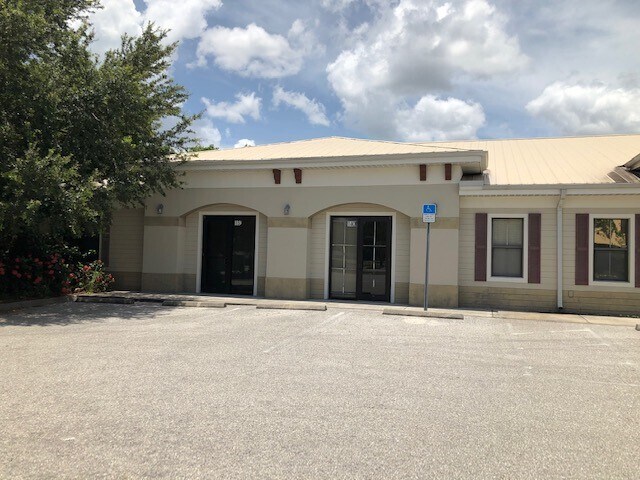More Photos Of 22655 Bayshore Rd, Port Charlotte Office For Sale