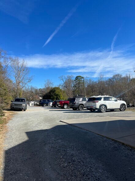 More Photos Of 115 E College Ave, Shelby Office For Sale