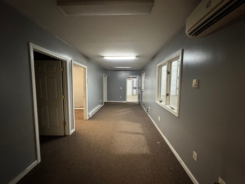 More Photos Of 841 Route 32, North Franklin Light Distribution For Lease