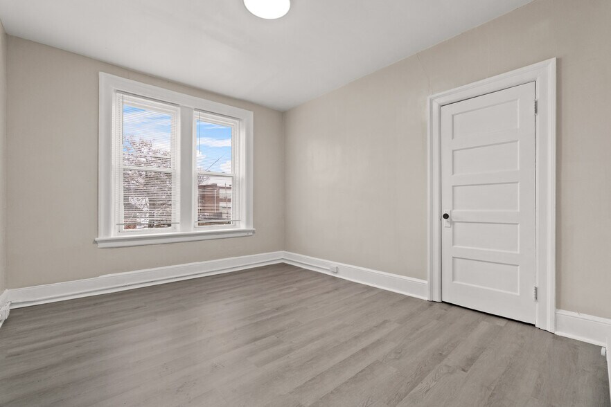 More Photos Of 136 Broadway, Hagerstown Apartments For Sale