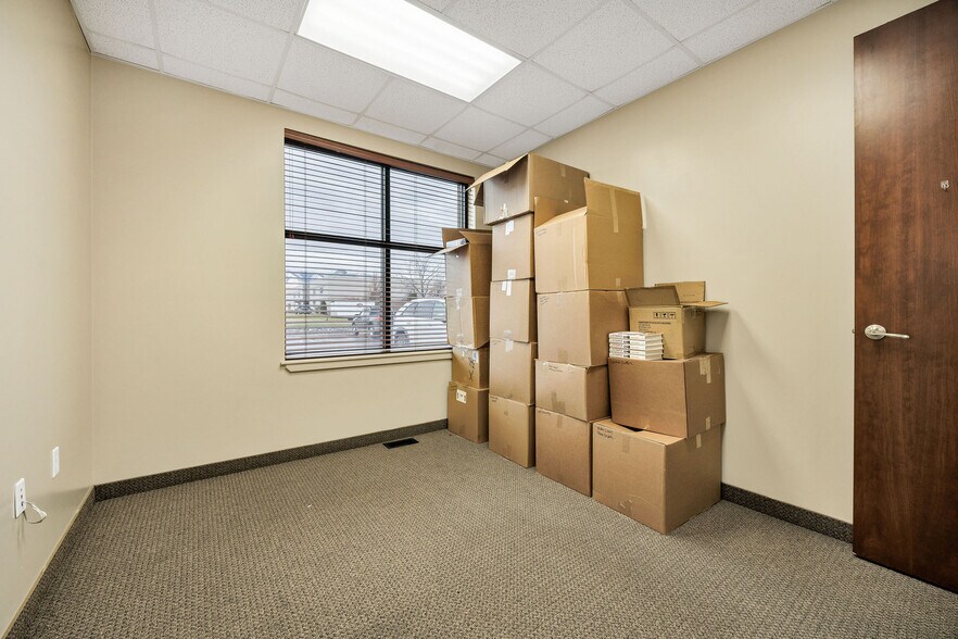 More Photos Of 3775 N 200 W, Hyde Park Service For Lease