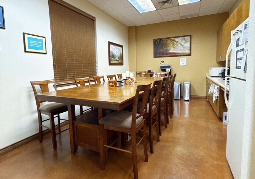 More Photos Of 12831 Oconnor Rd, San Antonio Office For Sale