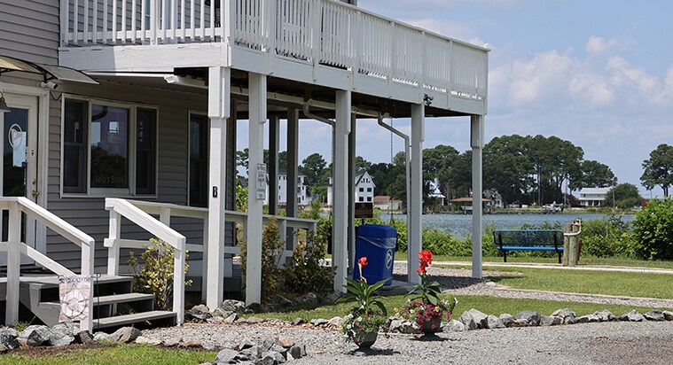 More Photos Of 249 Mill Point Rd, Hudgins Marina For Sale