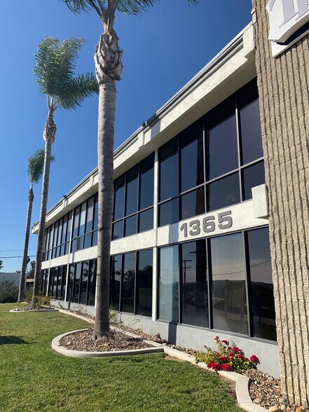 More Photos Of 1365 W Vista Way, Vista Office For Lease