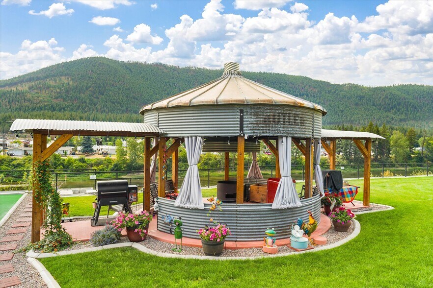 More Photos Of 89 Mullan W, Superior Apartments For Sale