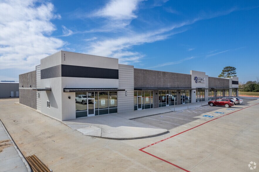 More Photos Of 32120 Hunt Rd, Brookshire Light Distribution For Sale