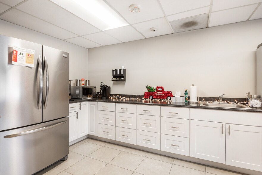 More Photos Of 333 W 2230 N, Provo Office For Lease
