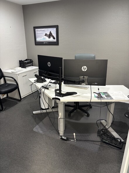 More Photos Of 2814 W Northern Ave, Phoenix Office For Sale