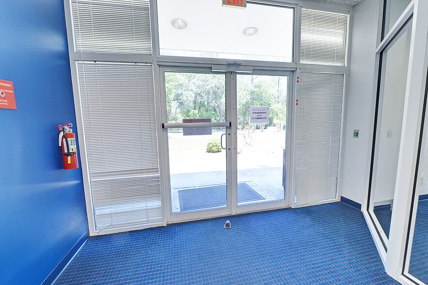 More Photos Of 10241 N Florida Ave, Citrus Springs Bank For Sale