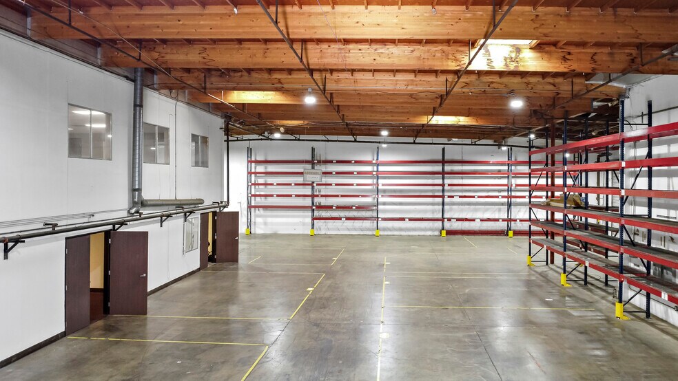More Photos Of 1461 S Balboa Ave, Ontario Warehouse For Lease