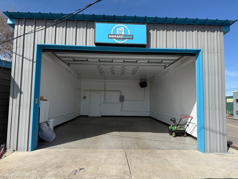 More Photos Of 2303 W Dartmouth Ave, Englewood Auto Dealership For Lease